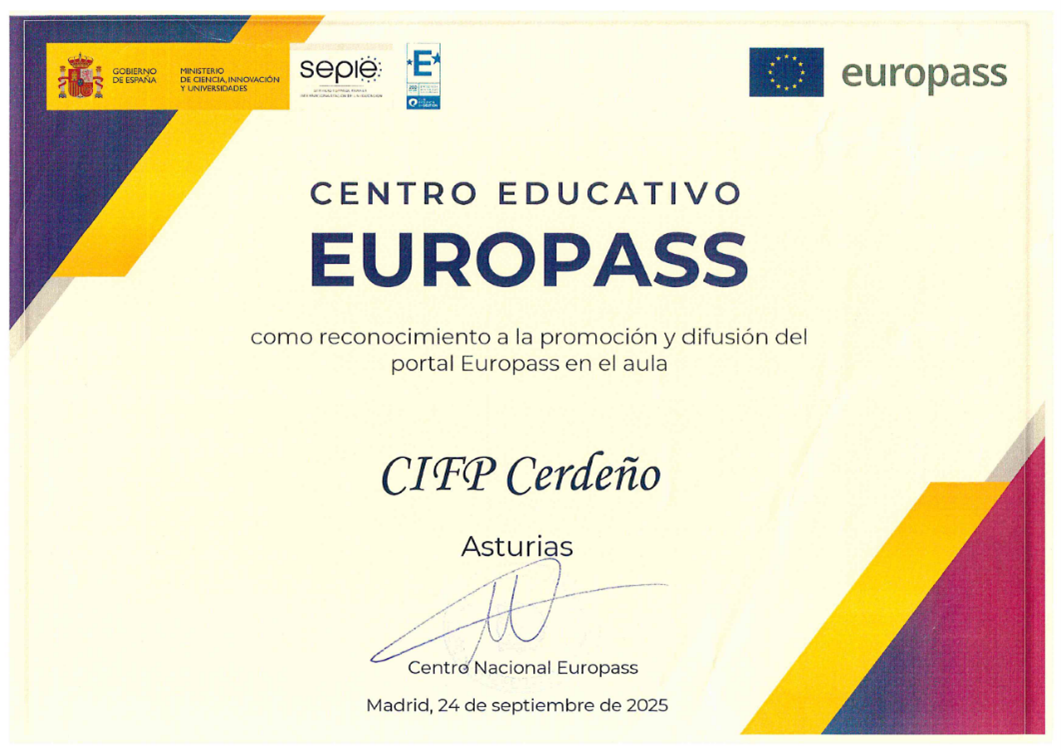 ¡EN NUESTRO CIFP PREPARAMOS LOS CVS CON EUROPASS!