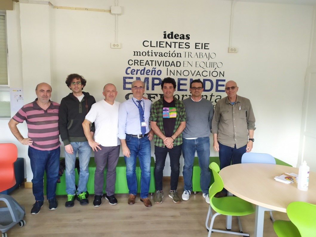 DPTO. ELECTRONICA: TOMAMOS CAFE CON..